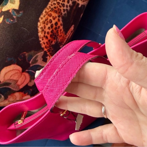 Michael Kors Hot Pink Saffiano Tote with Gold Hardware - Picture 7 of 8